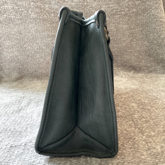 G.H Bass & Co Leather Handbag, Forest Green, Tote, Purse - Picture 8 of 10